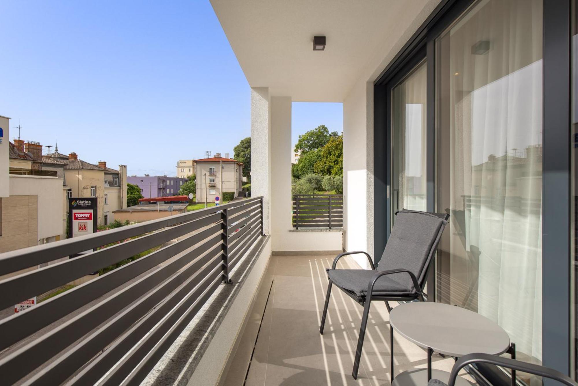Belinda With Balcony & Private Parking Apartman Opatija