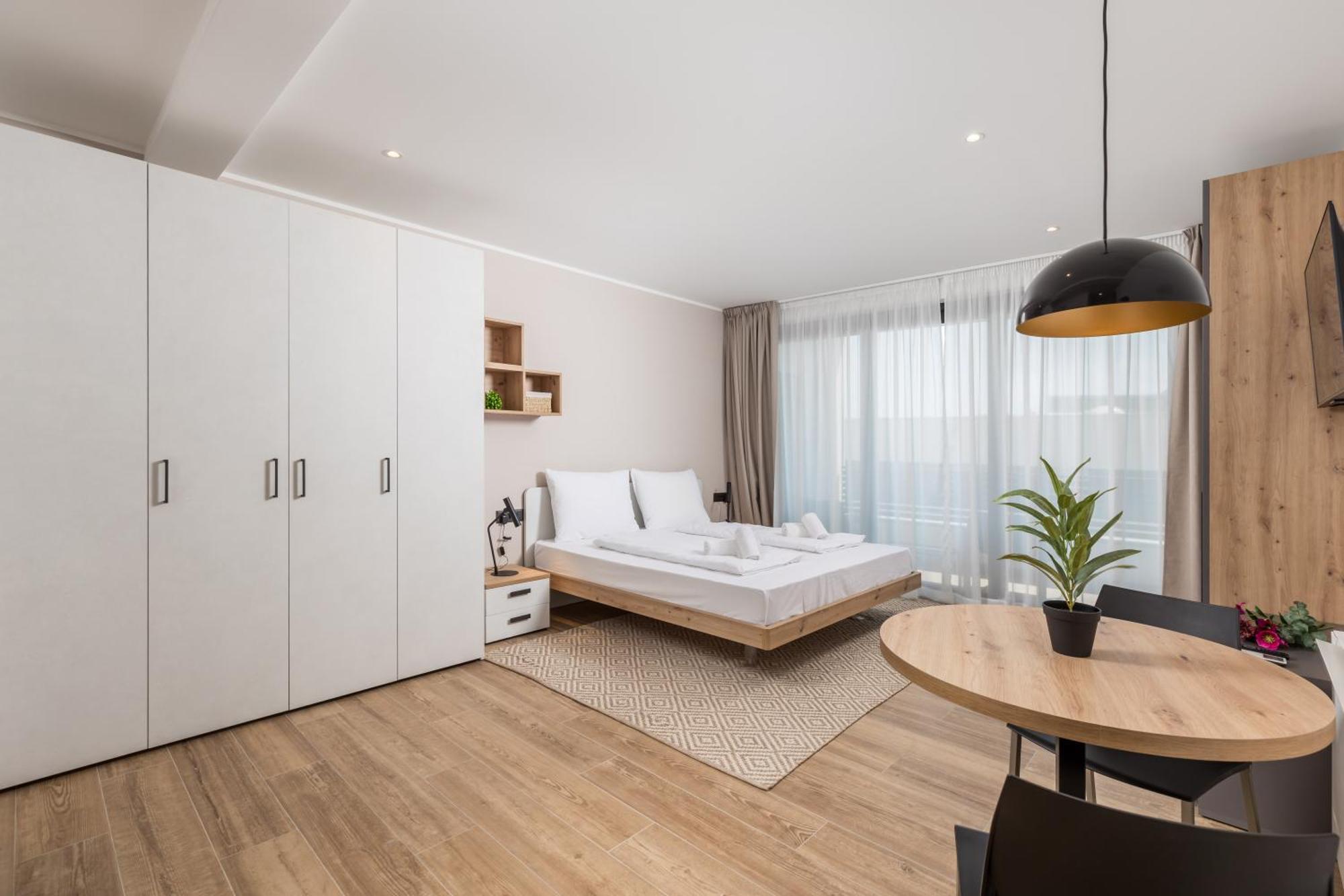Apartman Belinda With Balcony & Private Parking